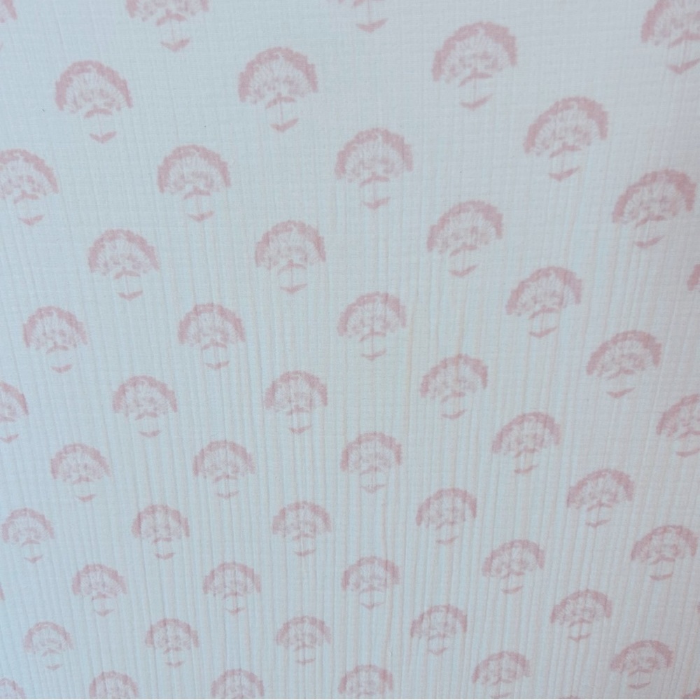 Serena and Lily Pink Crib Sheet